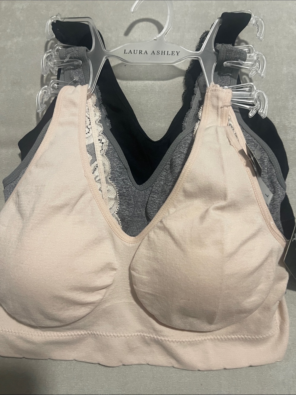 ❤️NEW!!!❤️ Pack of 3 of  Laura Ashley Wireless Seamless Bra.